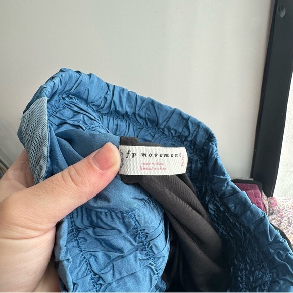 Free People Movement The Way Home Shorts Women’s M Teal Activewear 2” - Picture 4 of 4